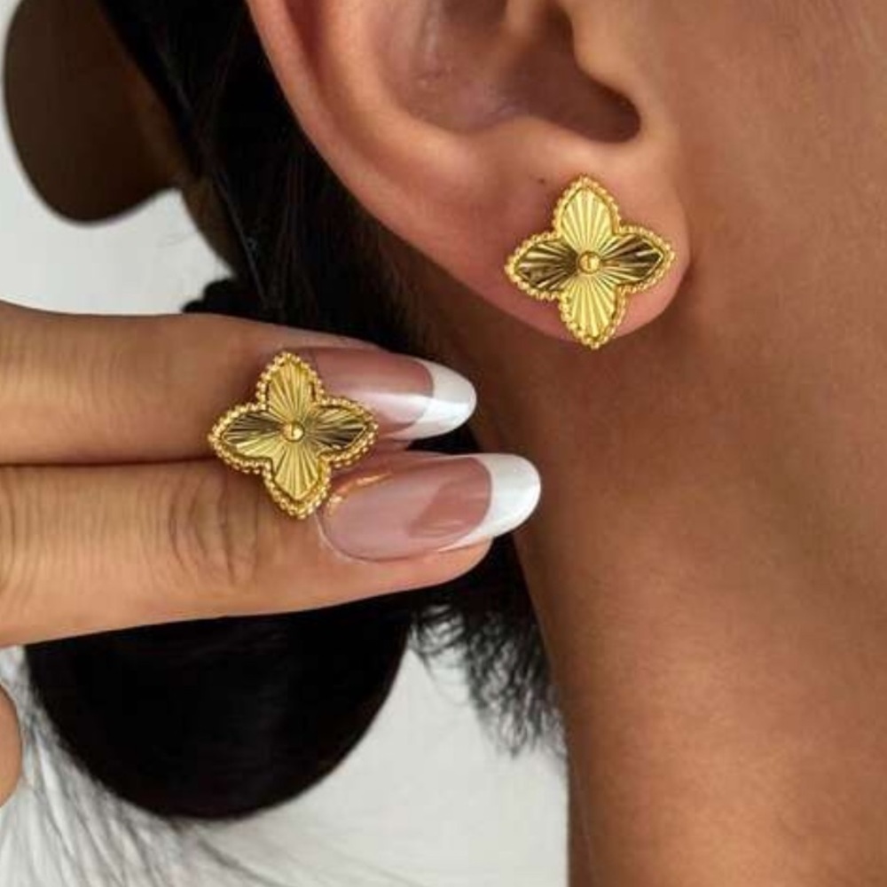 18K Gold Plated Pearl Earrings,
